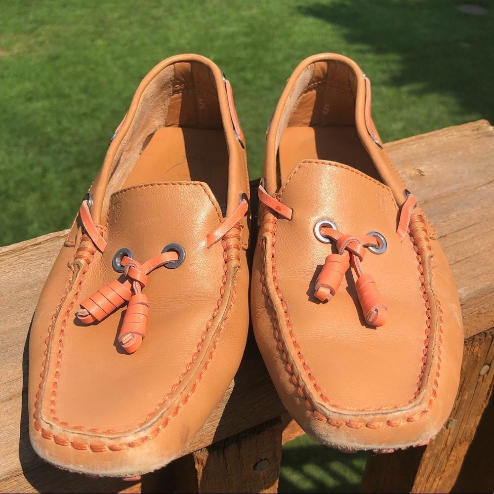 Tod’s Tan Leather Loafers Size 5